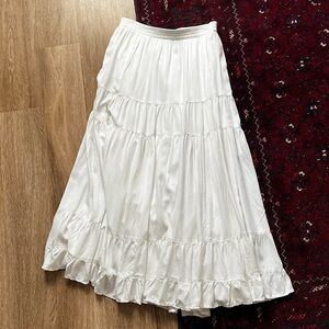White maxi skirt